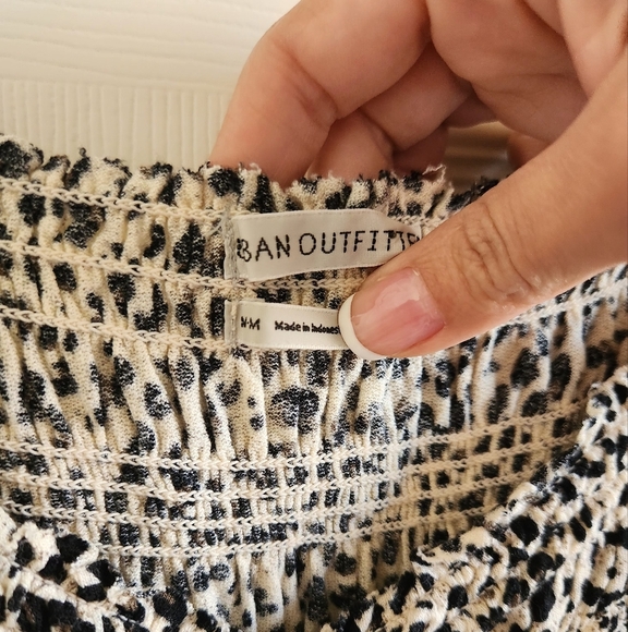 Urban Outfitters Shaina Leopard Print Ruched Long Sleeve Cinched Blouse Size M - Picture 4 of 9